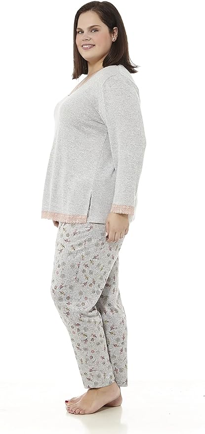 Pijama de invierno con adorno de puntilla